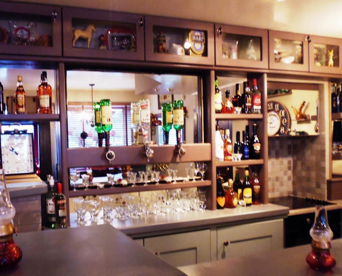 Herlihy'S, Half-Way-House Farranfore Εξωτερικό φωτογραφία
