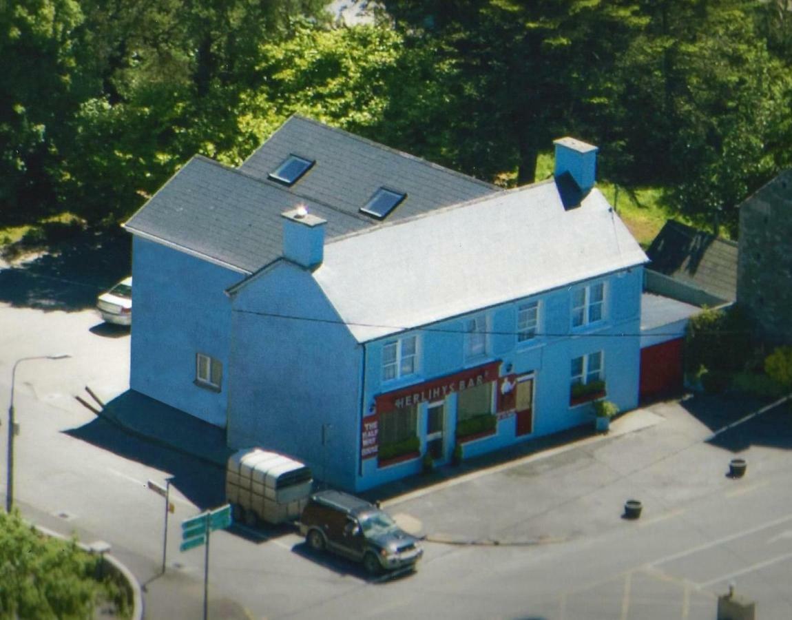 Herlihy'S, Half-Way-House Farranfore Εξωτερικό φωτογραφία