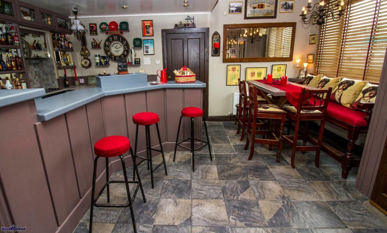 Herlihy'S, Half-Way-House Farranfore Εξωτερικό φωτογραφία